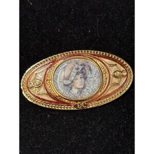 Vintage AVON Pin Brooch President's Club Mrs. Albee Cameo Gold Tone Enamel 2.5”